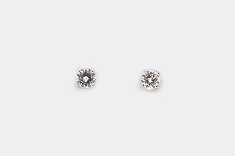 Round Cut Diamond Studs